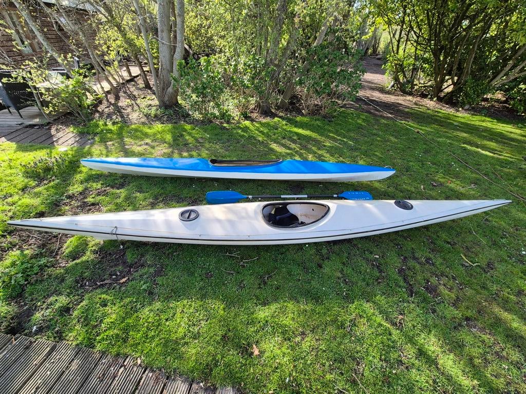 2 polyester kano's/kajaks (1xblauw)- gebruikt, goed te varen, Watersport en Boten, Kajaks, Ophalen of Verzenden, Gebruikt, 1-persoons
