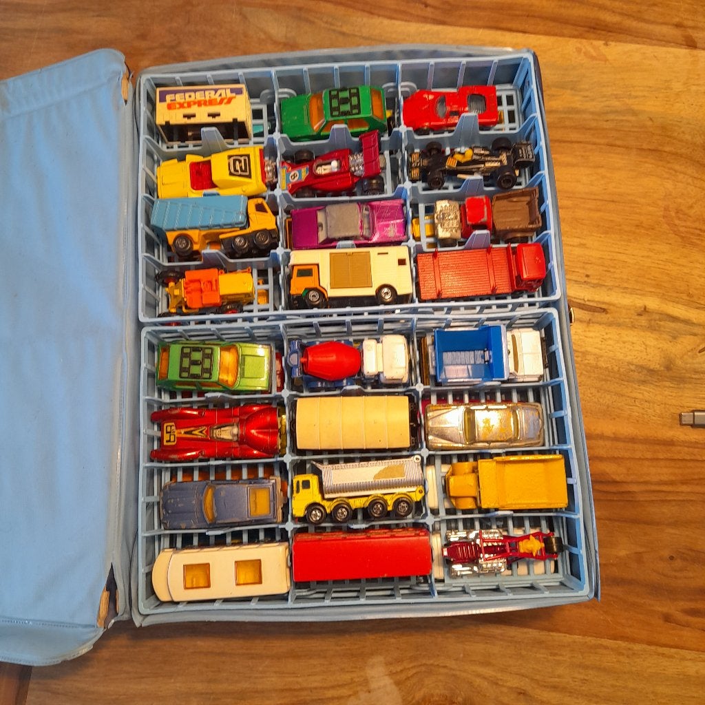 Koffertje autojes. Matchbox Siku, Majorette  etc., Ophalen of Verzenden, Gebruikt, Auto