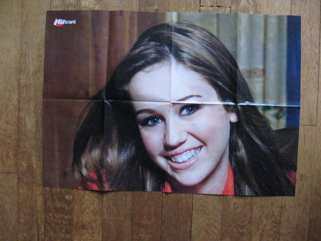Posters MILEY CYRUS uit diverse Hitkranten (2003-2009), Ophalen of Verzenden, Poster, Artwork of Schilderij