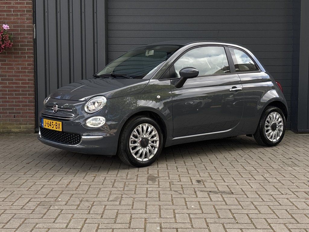 Fiat 500 1.0 Hybrid Lounge - Nederlandse Auto - Apple Carpla, Auto's, Fiat, Voorwielaandrijving, 4 stoelen, Origineel Nederlands