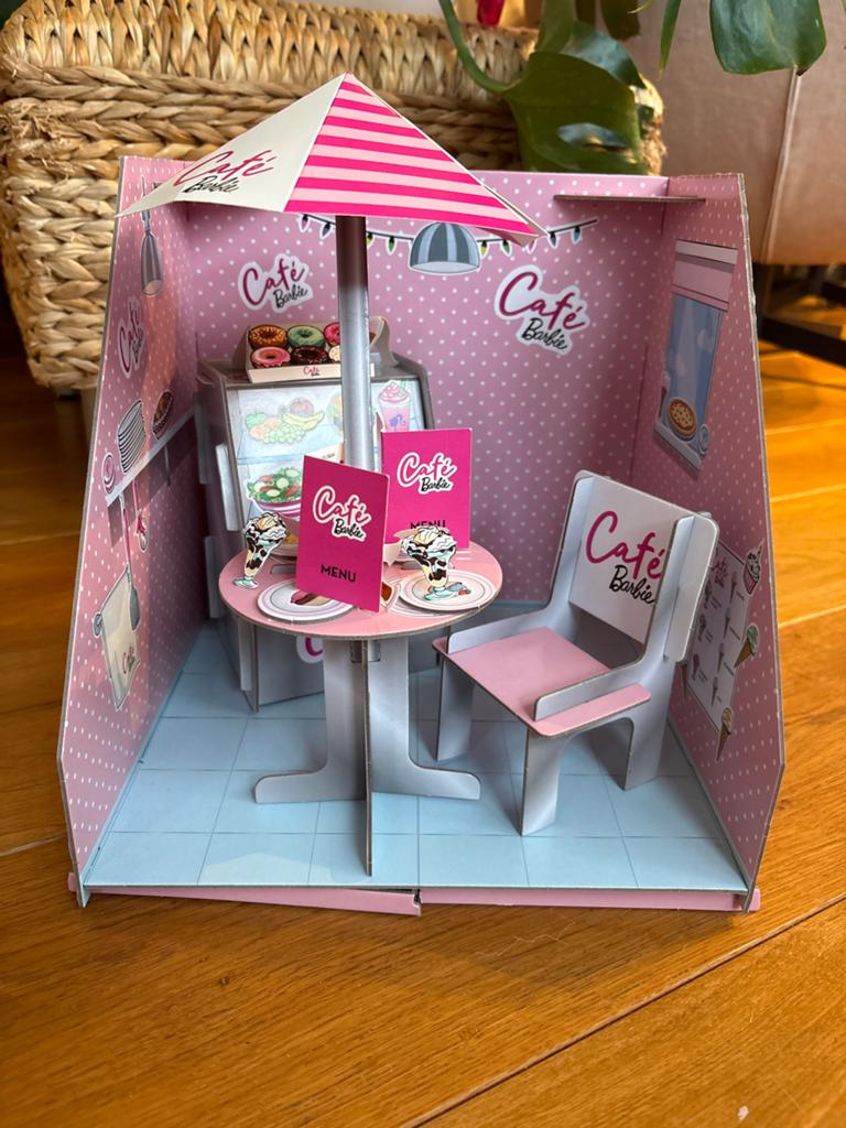 Barbie Café Speelset - Compleet met Accessoires, Ophalen, Zo goed als nieuw, Toebehoren