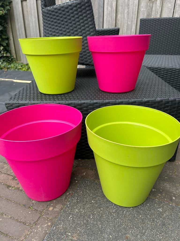 Mega Collections Plantenpotten - Fuchsia Roze & Groen (4 stu, 25 tot 40 cm, Kunststof, Rond, Ophalen of Verzenden