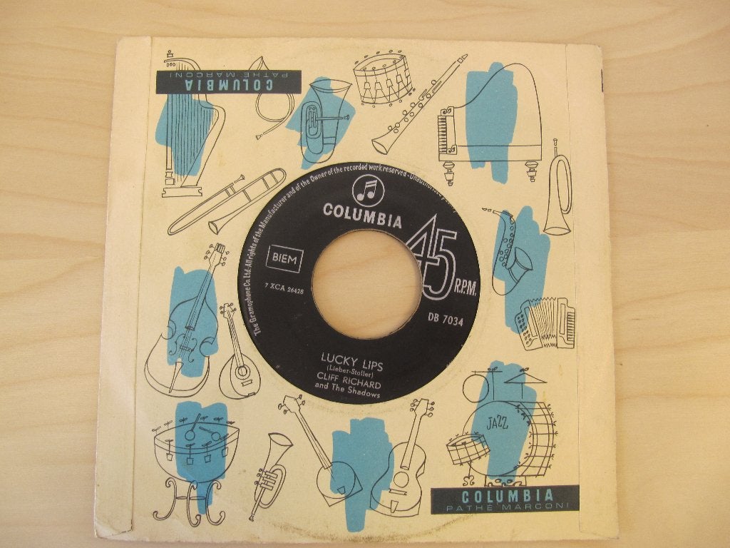 Cliff Richard & The Shadows - Lucky Lips / I Wonder, Cd's en Dvd's, Originele persing, Ophalen of Verzenden, Gebruikt, Pop