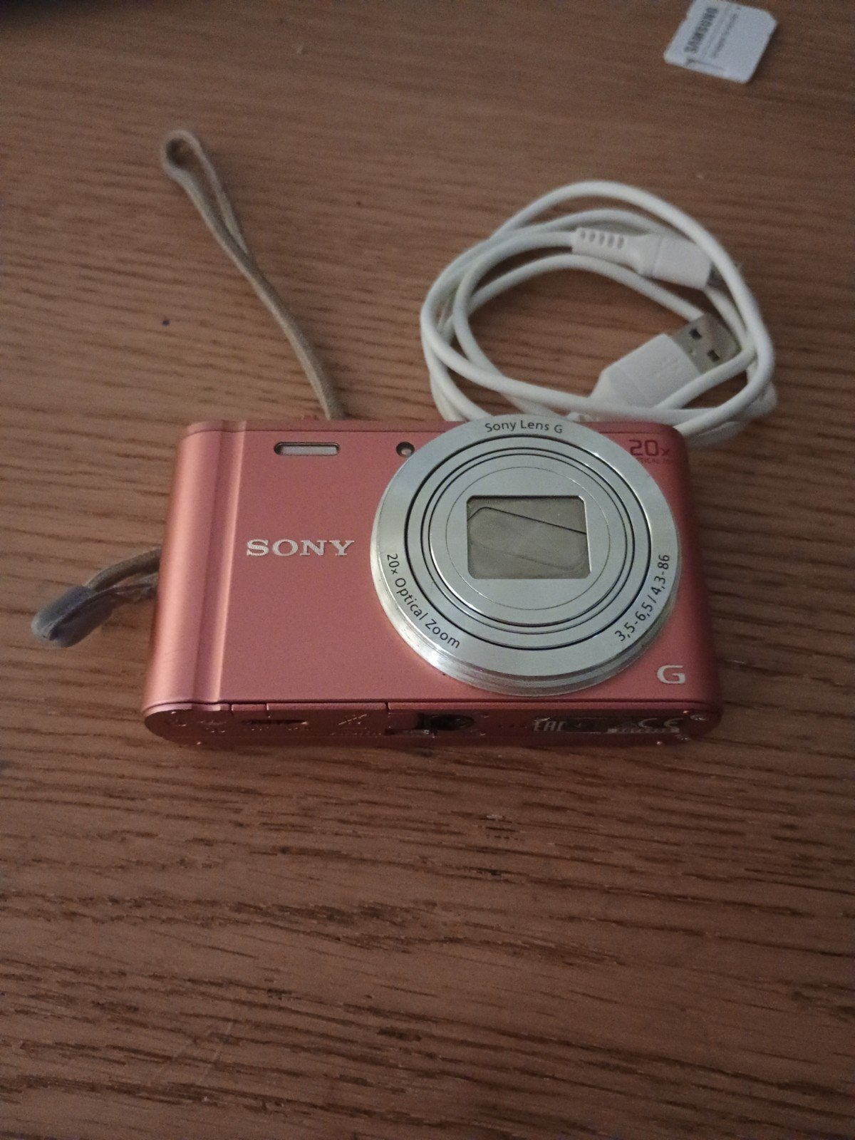Sony Compactcamera roze met 20x optische zoom, Audio, Tv en Foto, Fotocamera's Digitaal, Ingebouwde flitser, Gebruikt, Ophalen of Verzenden