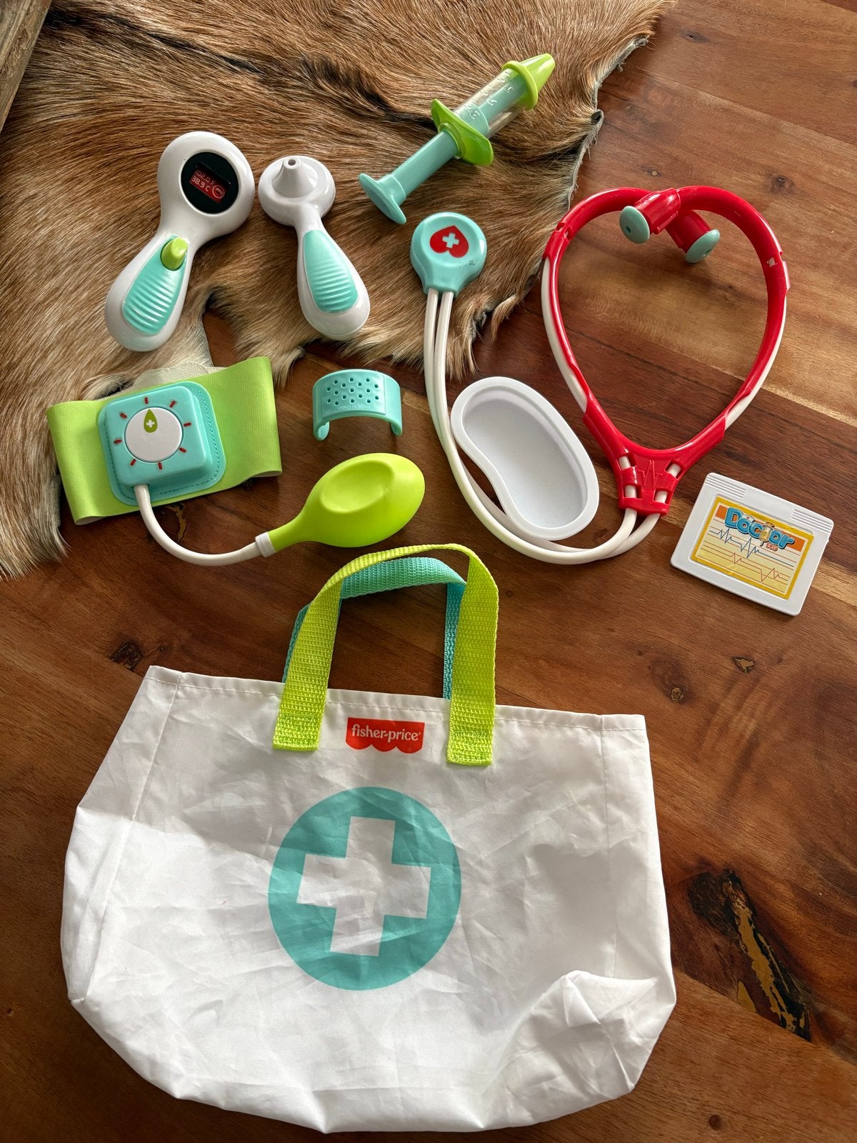 Fisher-Price Doktersset met tas en accessoires, Ophalen of Verzenden, Zo goed als nieuw, Overige typen, Met geluid