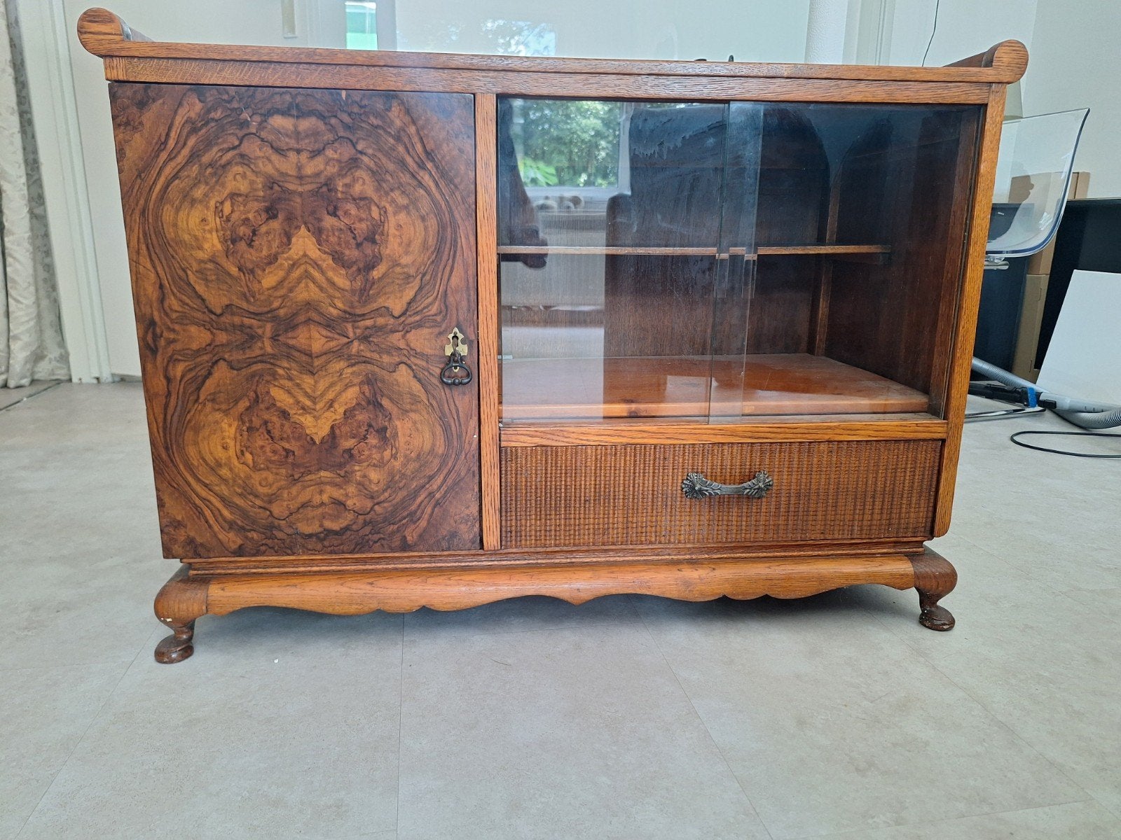 Vintage artdeco notenhout/fineer kast, Ophalen of Verzenden, Zo goed als nieuw, 25 tot 50 cm, 50 tot 100 cm