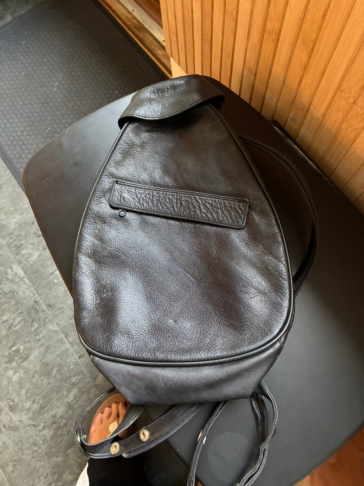 Leren rugzakje, Sieraden, Tassen en Uiterlijk, Verzenden, Zo goed als nieuw, Overige merken, 30 tot 45 cm