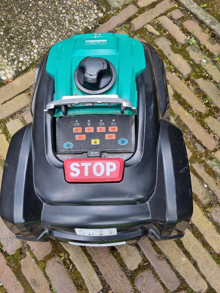 Robotmaaier voor max. 800 kwadraatmeter, Gebruikt, Ophalen of Verzenden, FERREX / GARDEN FEELINGS, Met regensensor