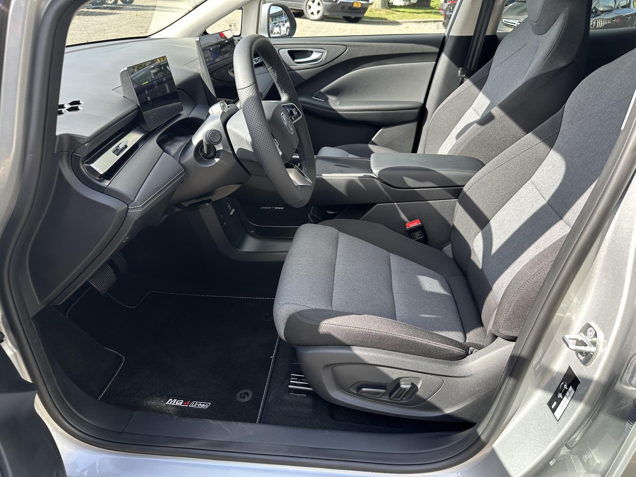 MG MG4 Electric Urban Premium 54 kWh | WLTP 405 KM | Nieuw M, Auto's, 12 maanden, Stof, Gebruikt, 160 pk