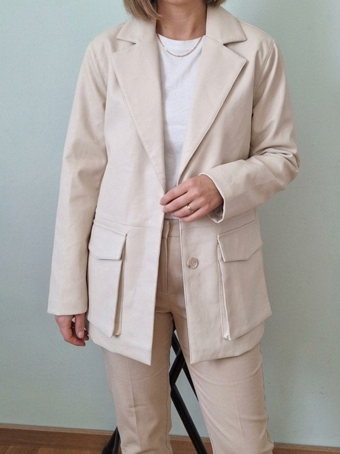 NA-KD Crème Leren Look Blazer Maat 38, Maat 38/40 (M), NA-KD, Beige, Nieuw