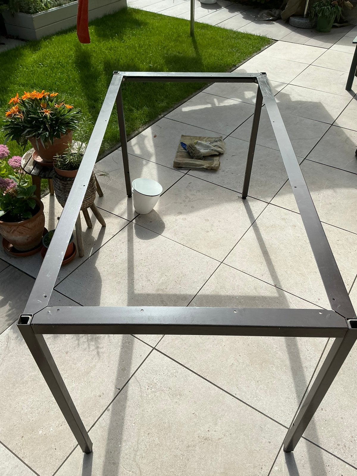 Tafel onderstel van metaal stevig en srabiel 10 euro, Ophalen, Tafelpoot, Gebruikt, 100 tot 150 cm