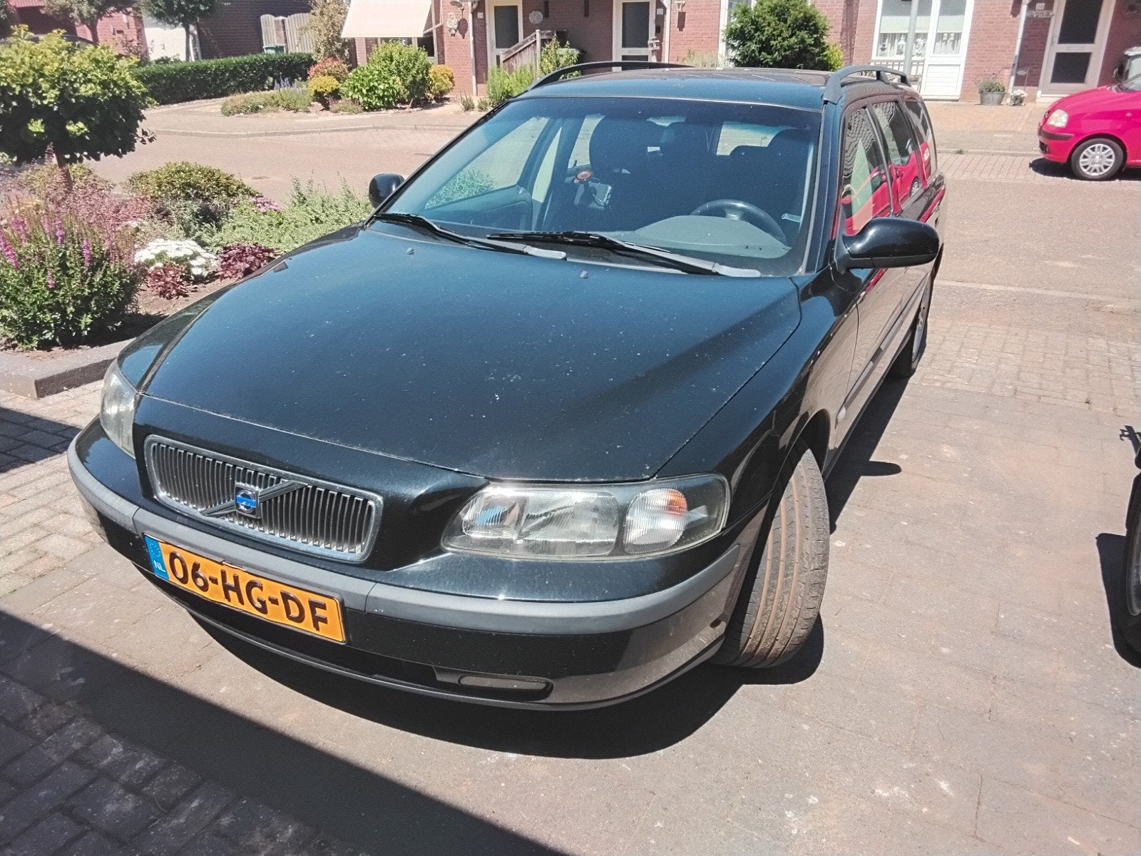 Volvo V70 2.4 140PK 2001 Zwart, Auto's, Voorwielaandrijving, 1800 kg, Zwart, Stationwagon