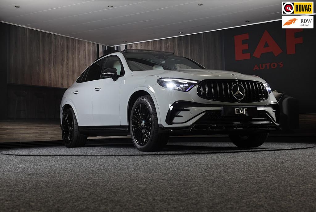Mercedes-Benz GLC-klasse Coupé 300e 4MATIC AMG 63 Look / He, Auto's, Automaat, Gebruikt, Vierwielaandrijving, Automatische klimaatregeling