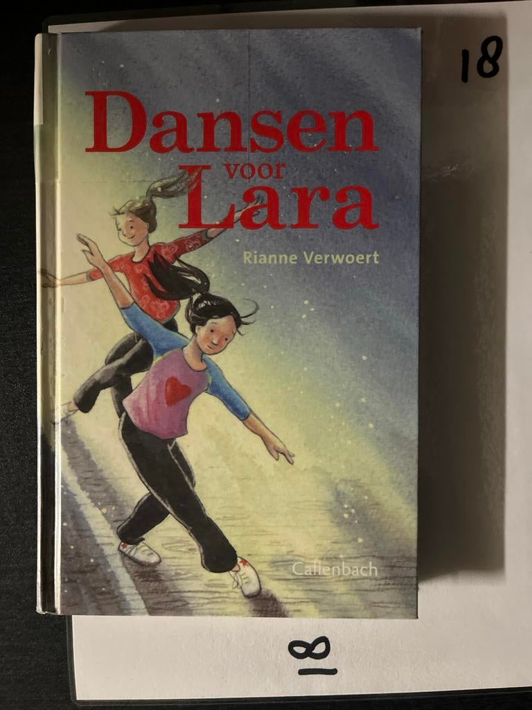 Dansen voor Lara - Rianne Verwoert (Kinderboek), Ophalen of Verzenden, Zo goed als nieuw, Fictie algemeen