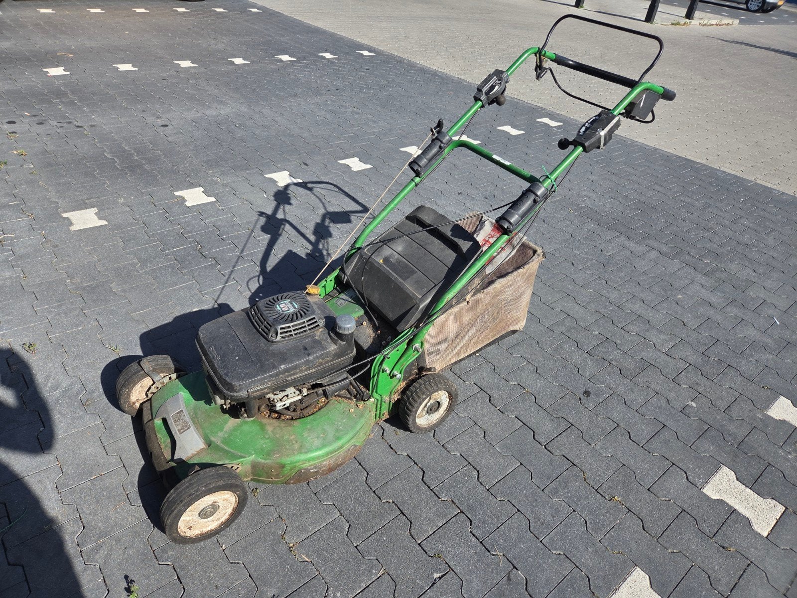 Grasmaaier benzine Sabo, Gebruikt, Sabo, Industrieweg 1, Benzine-grasmaaier