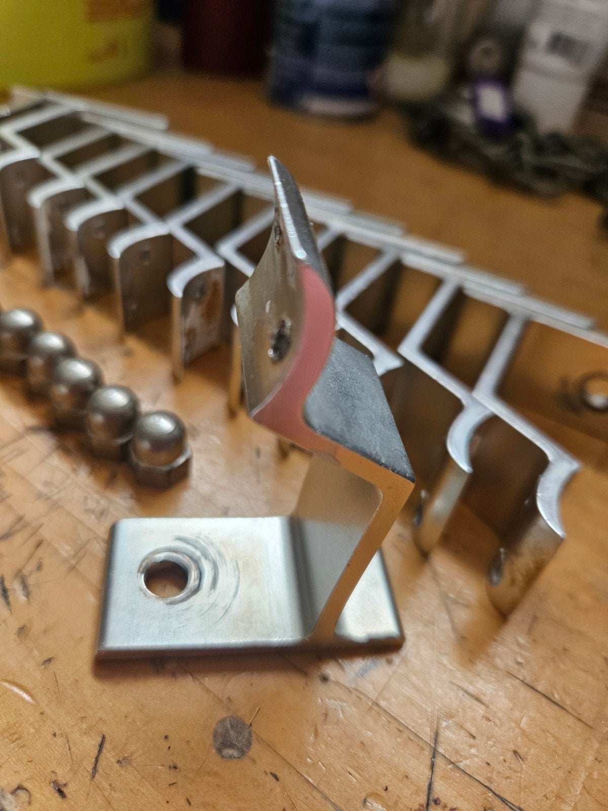 12 stuks leuningdragers aluminium, Gebruikt, Overige typen, Ophalen of Verzenden, Minder dan 50 mm