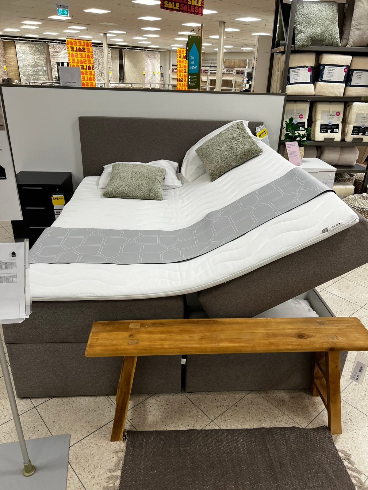 Boxspring Orebro, Huis en Inrichting, Slaapkamer | Boxsprings, Nieuw, 160 cm, 200 cm, Tweepersoons, Beige, Ophalen