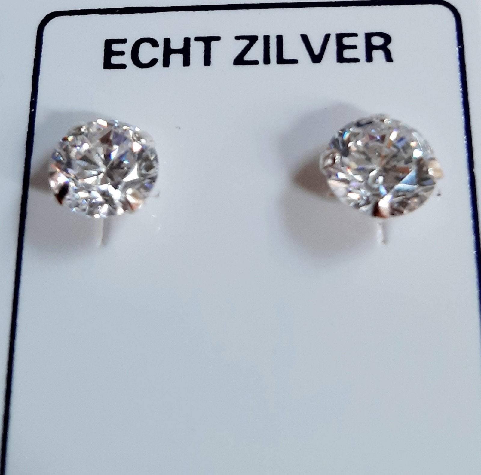 prachtige zirkonia oorknopjes 6 mm nieuw, Nieuw, Ophalen of Verzenden, Knopjes of Stekers, Zilver