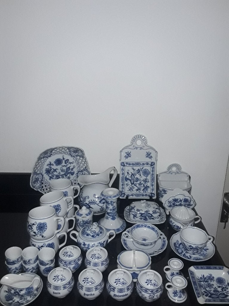 Collectie zwiebelmuster servies en sieritems, Verzenden