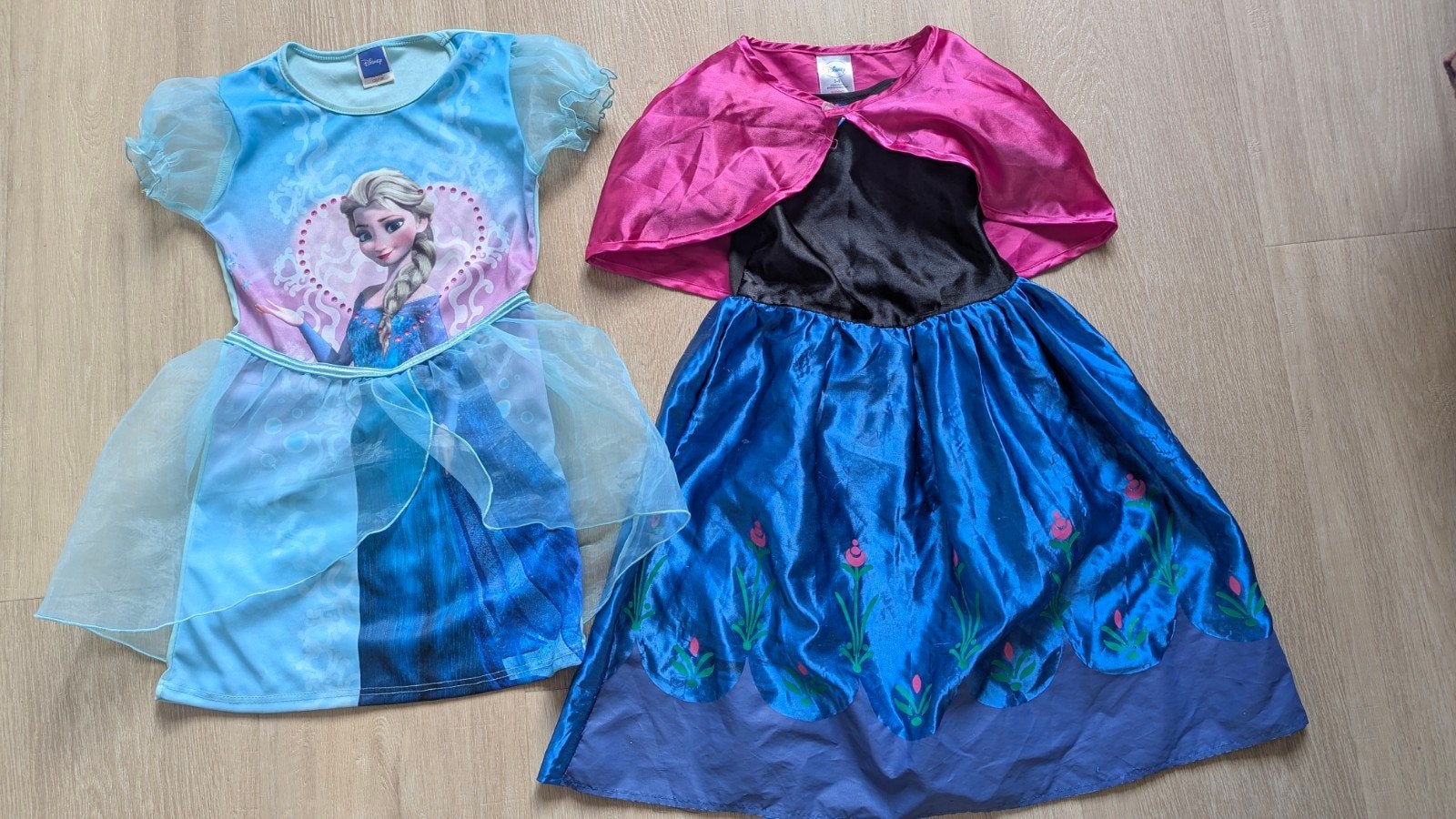 Frozen verkleedjurken Anna en Elsa 3-5 jaar, Verzenden, Gebruikt, Meisje