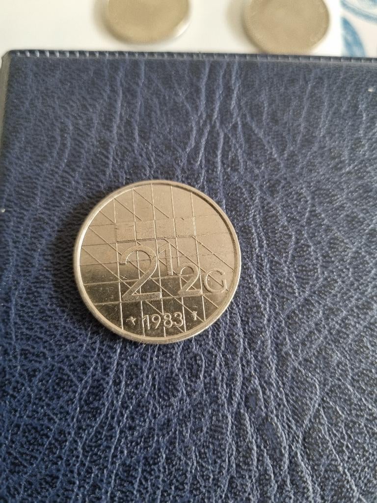Nederland: een zeer mooie nikkelen 2,5 gulden munt uit 1983, Verzenden, Koningin Beatrix, 2½ gulden, Losse munt