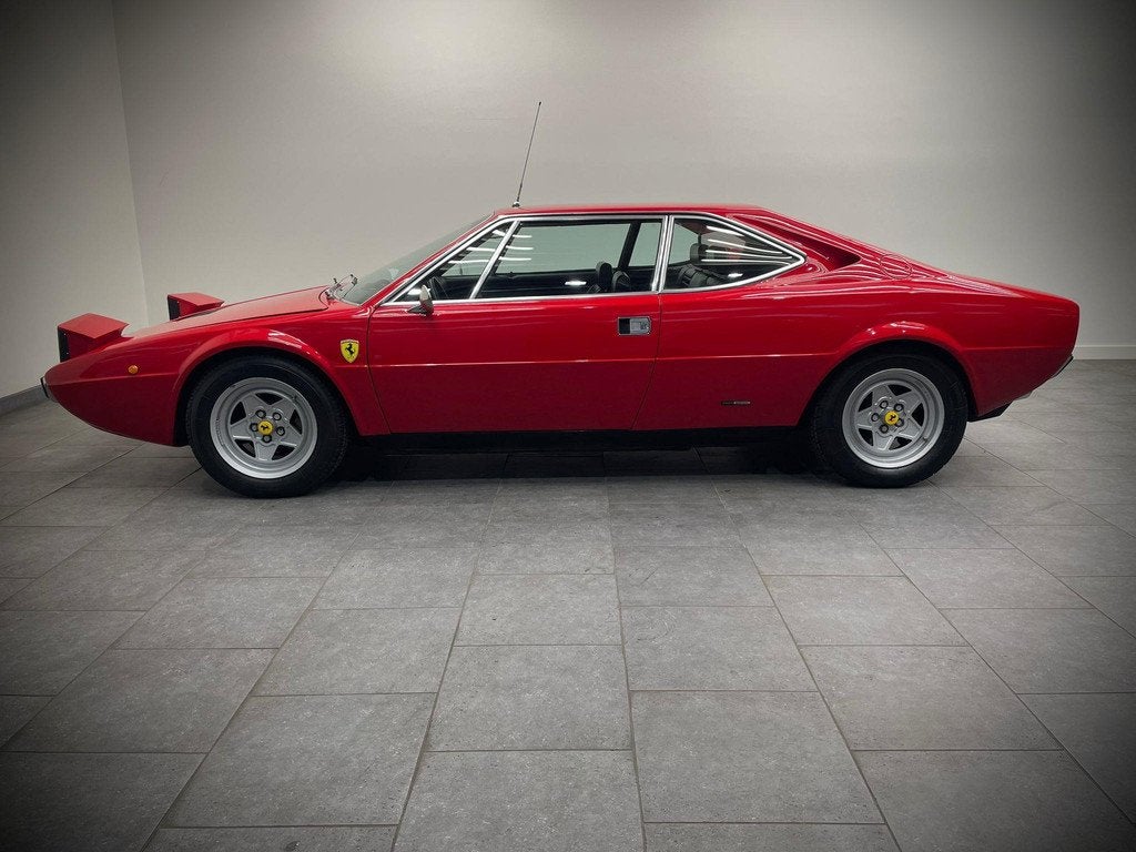 Ferrari Dino 208 GT4 2+2 Coupé, Auto's, Ferrari, Lichtmetalen velgen, Gebruikt, 4 stoelen, Bedrijf