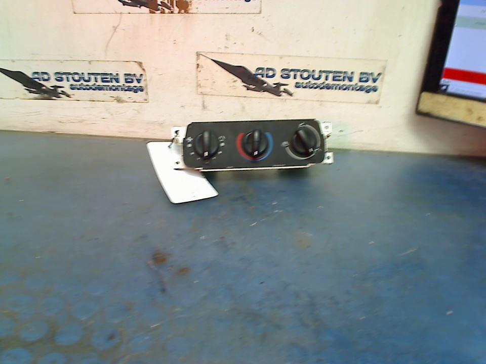 Bedieningspaneel Verwarming Ford Transit 2005 YC1H18D451A, Gebruikt, Henry-Ford-Straße  1, Köln 50735, , Duitsland, Ford-Werke GmbH