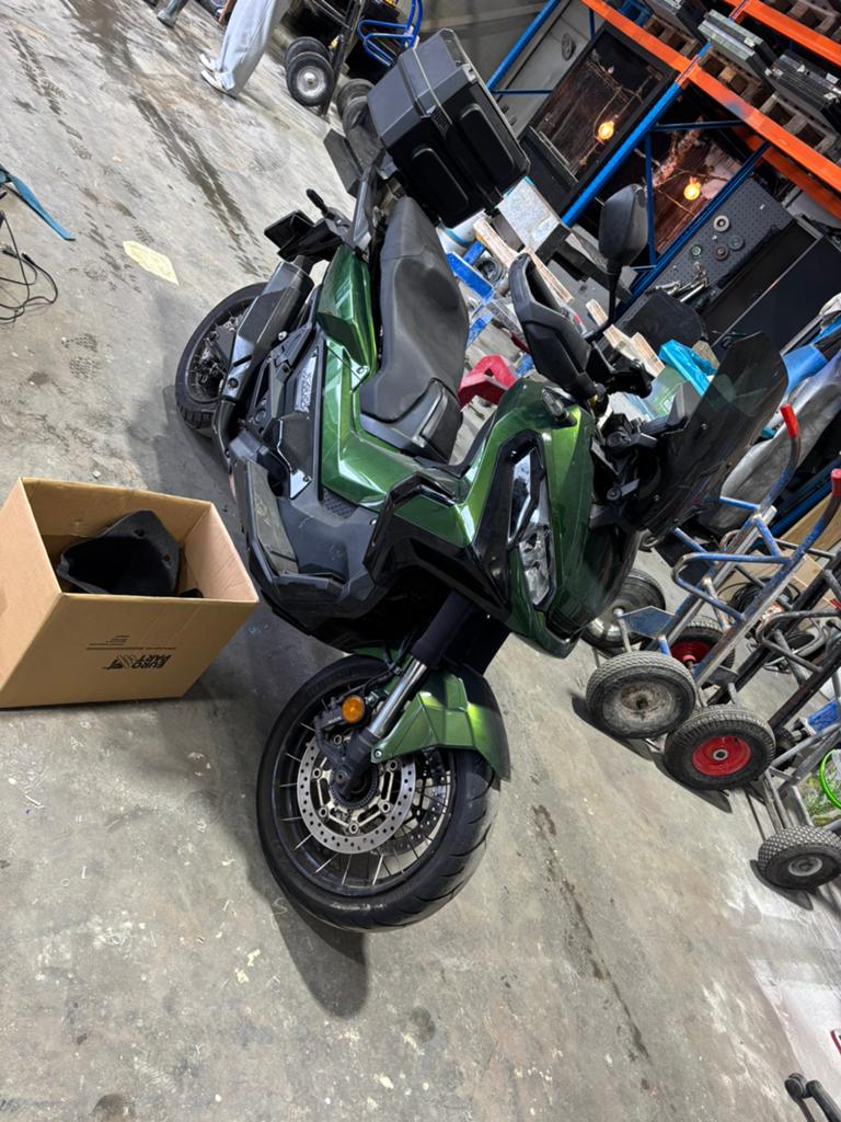 Honda xadv zonder kenteken en zonder frame nummer, Motoren, Onderdelen | Kawasaki, Ophalen