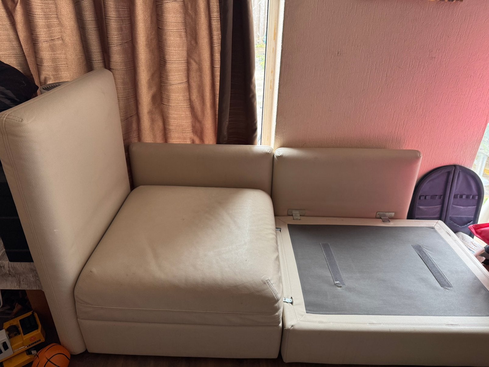 Gratis bank, Huis en Inrichting, Ophalen, Kunststof, Gebruikt, 150 tot 200 cm