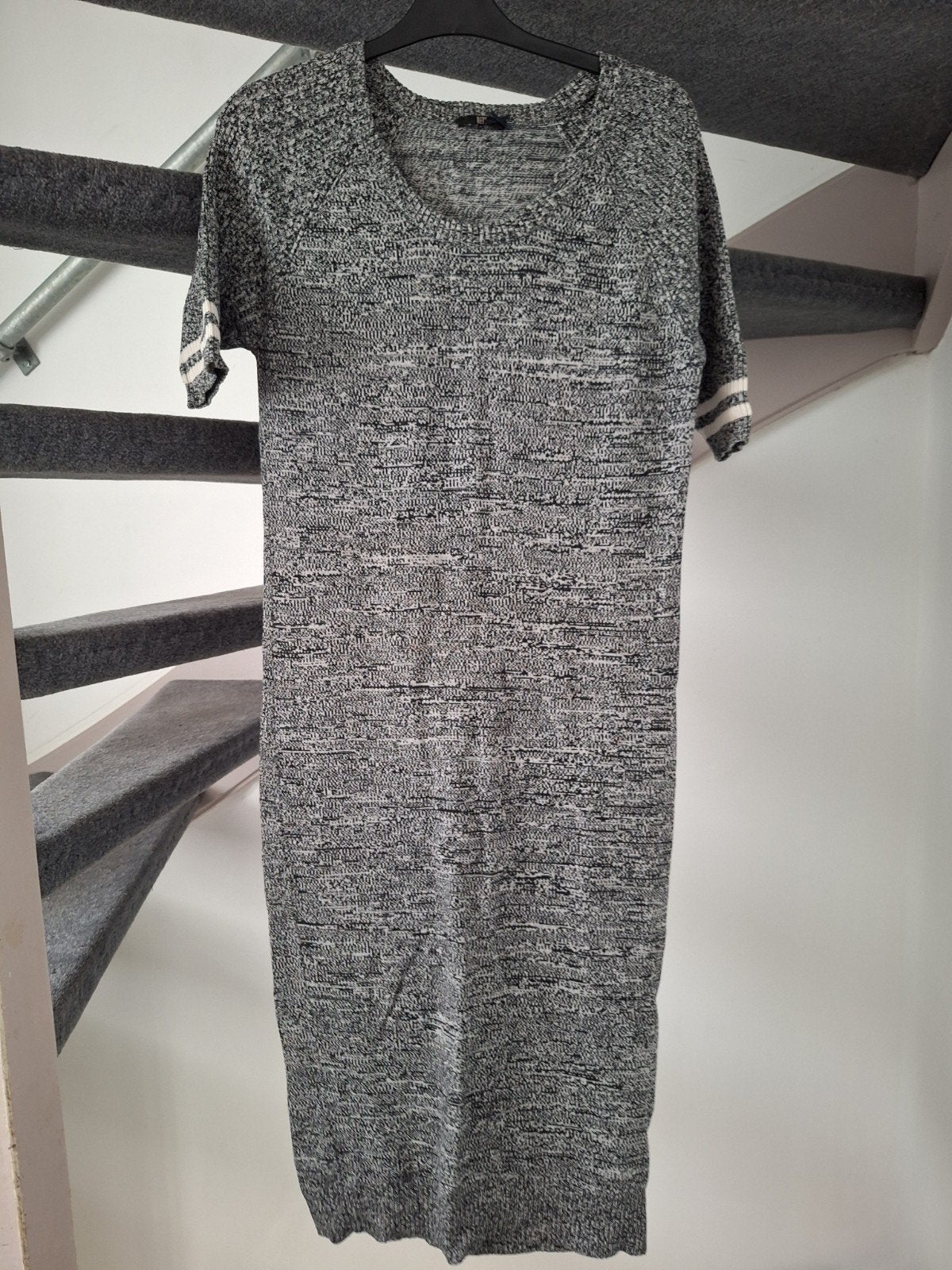 Dept gebreide jurk maat L, Kleding | Dames, Maat 42/44 (L), Ophalen of Verzenden, Grijs, Gedragen