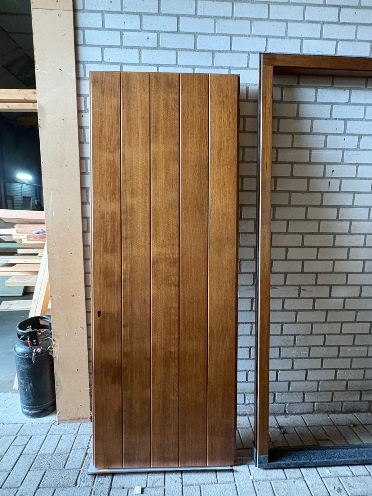 Frake Houten Voordeur met Kozijn - Nieuw, 80 tot 100 cm, 215 cm of meer, Nieuw, Ophalen of Verzenden