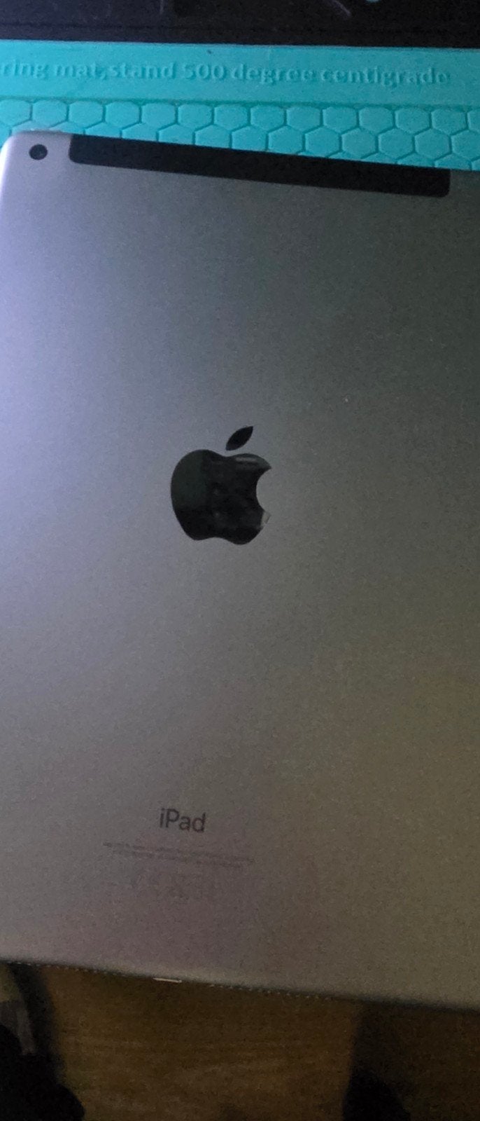 Apple iPad (Model A1954) - Gaat niet aan,, Ophalen of Verzenden, Niet werkend, Grijs, Apple iPad