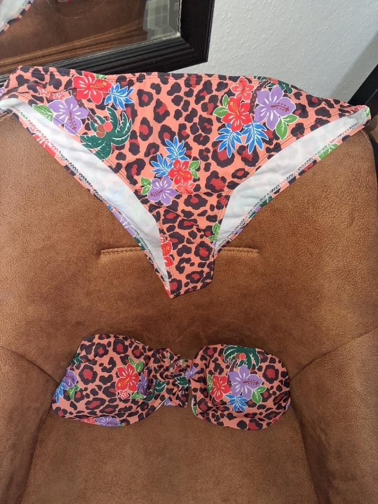 Nieuwe bikini panterprint bloemen XXL, Ophalen of Verzenden, Nieuw, Overige kleuren, Bikini