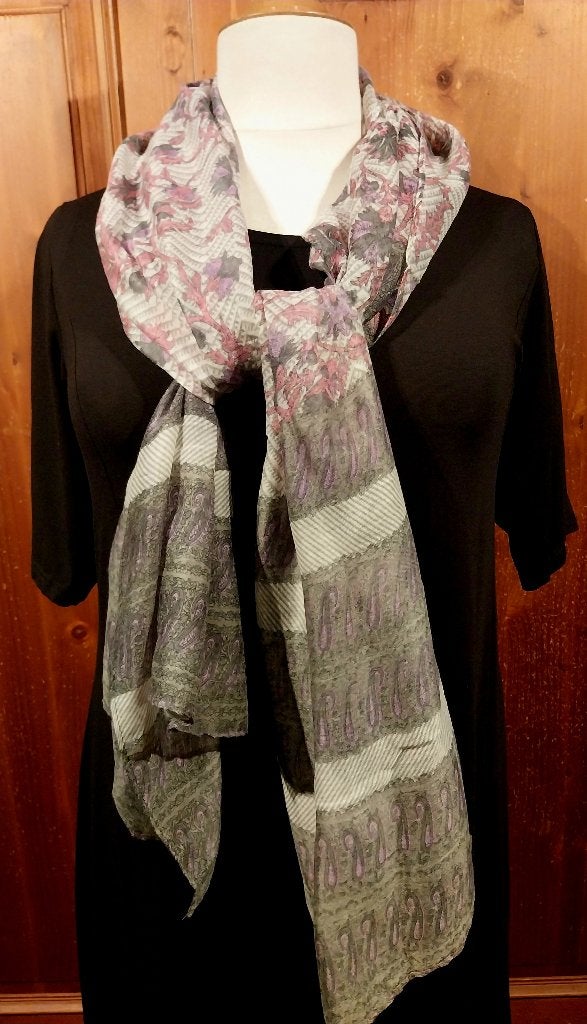 mooie sjaal zwart roze grijs paisley bloemen, Ophalen of Verzenden, Nieuw, Maat 46/48 (XL) of groter, Sjaal