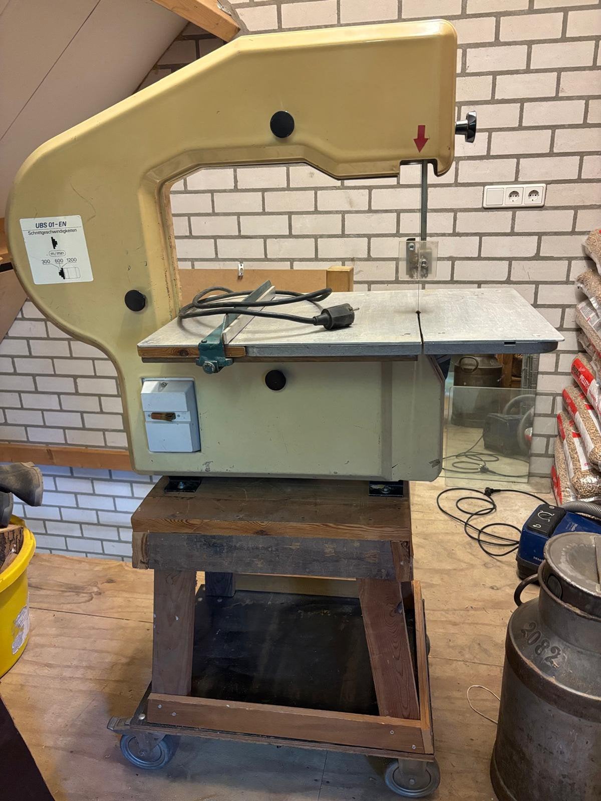 Lintzaag, zaagmachine, Ophalen, Minder dan 600 watt, Lintzaag, 70 mm of meer