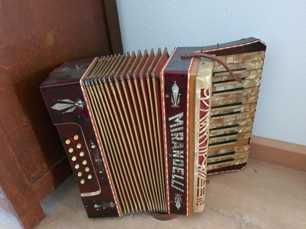 Schattige Mirandelli accordeon., Muziek en Instrumenten, Ophalen, Overige merken