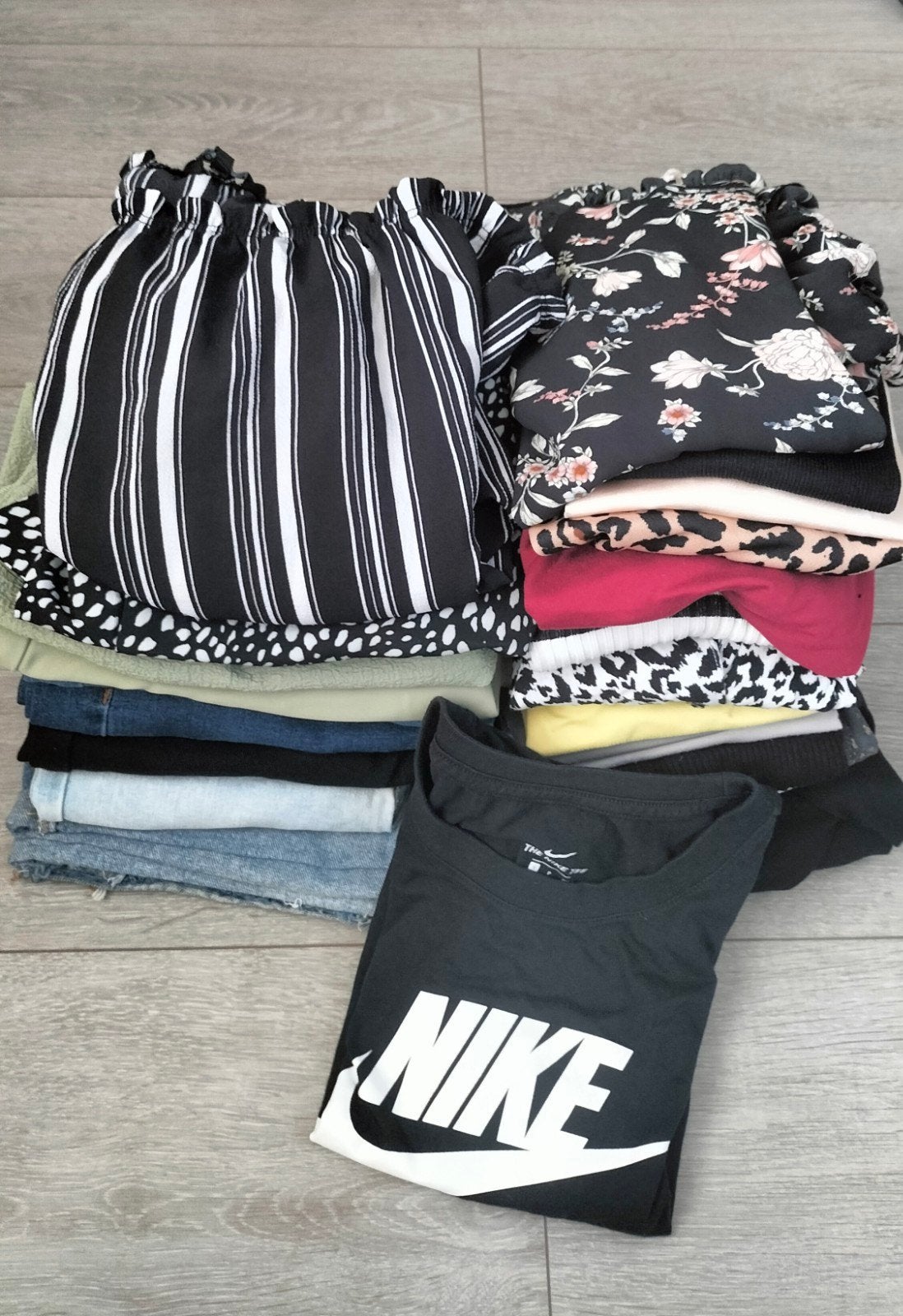 Kleding pakket maat S 25 stuks Nike - H&M - Shein - Stradiva, Ophalen of Verzenden