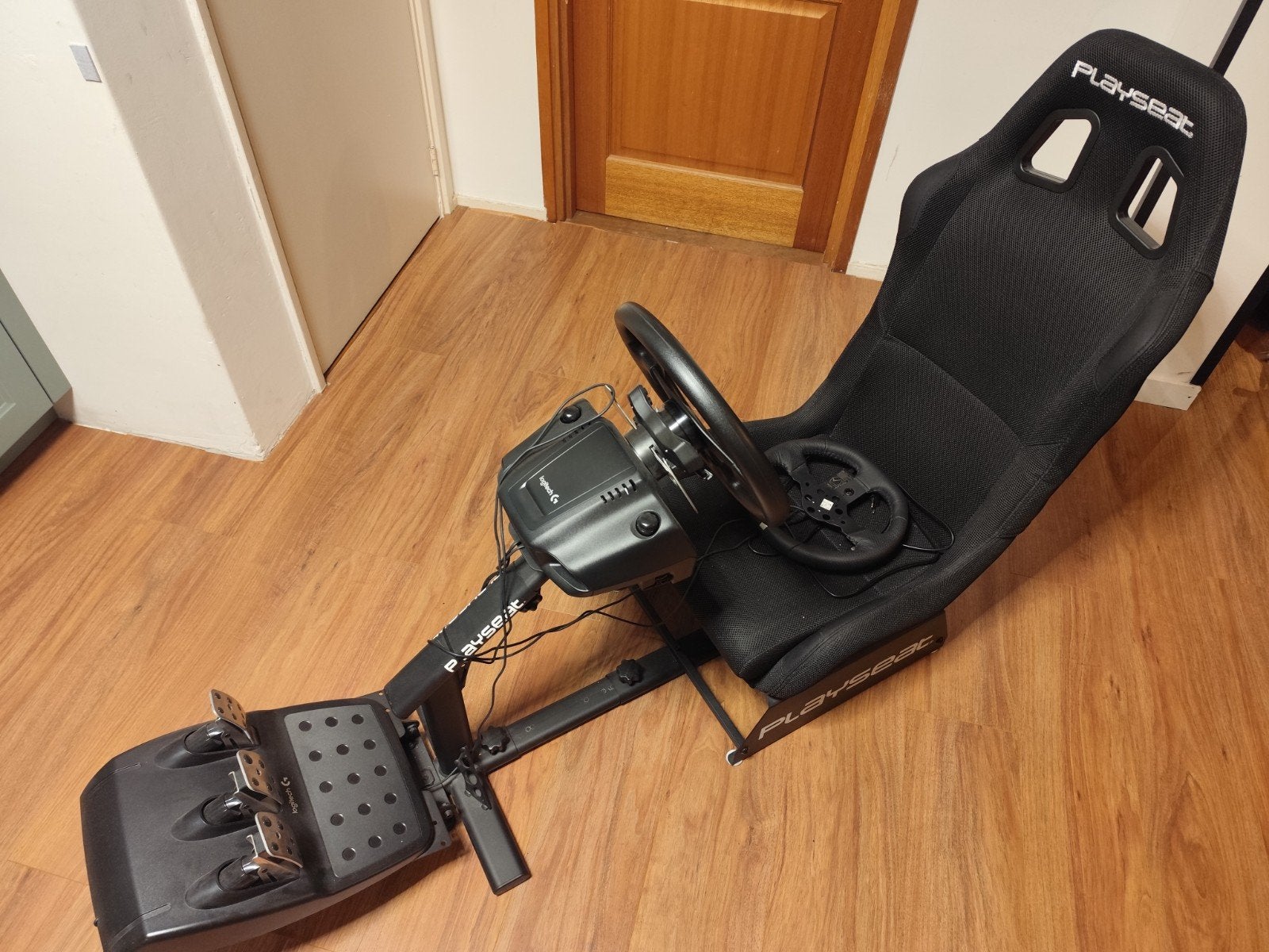 Foto 4 van Playseat zgan met G920