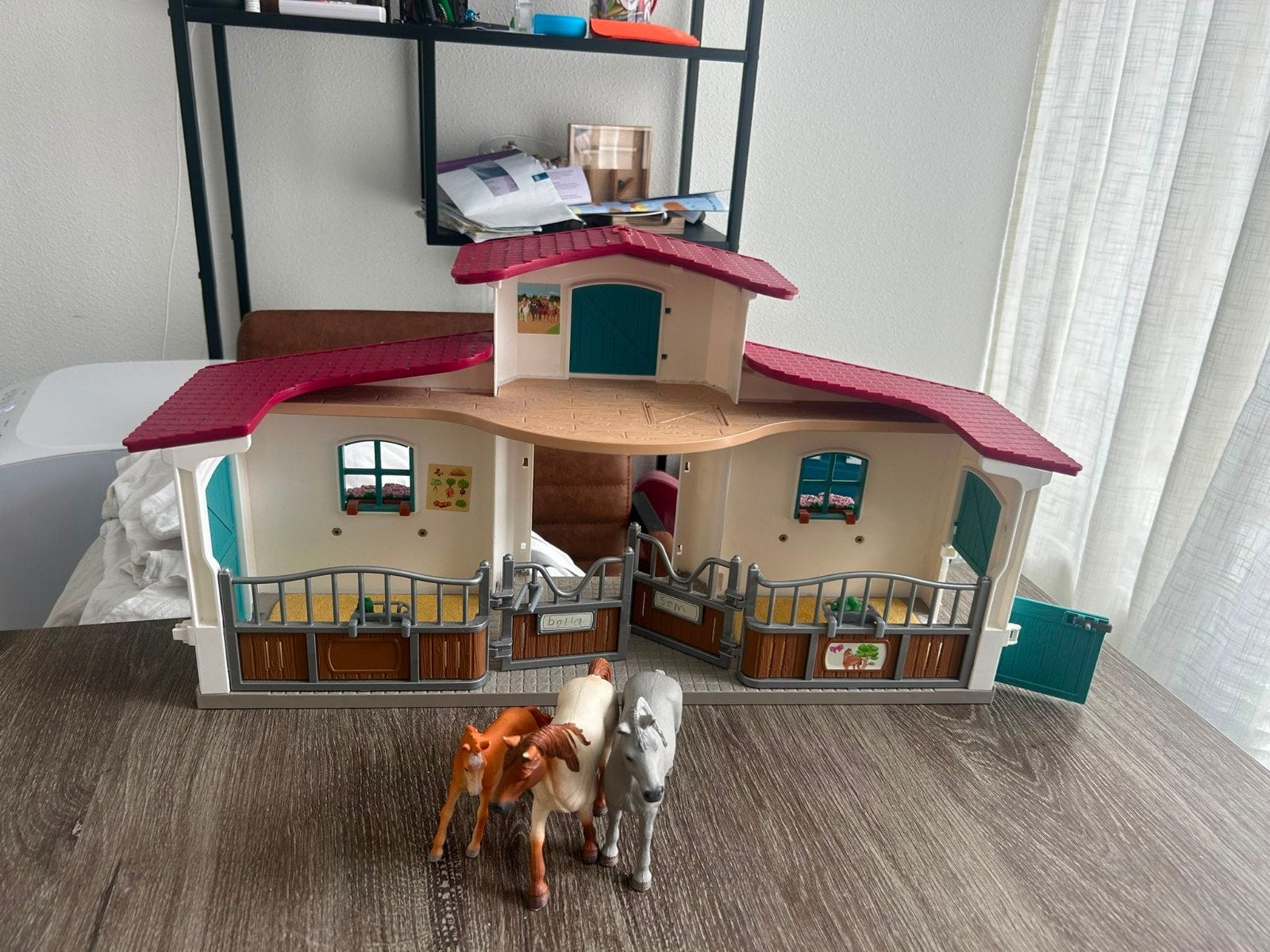 Schleich paardenstal met 3 paarden, Ophalen of Verzenden, Gebruikt, Jongen of Meisje