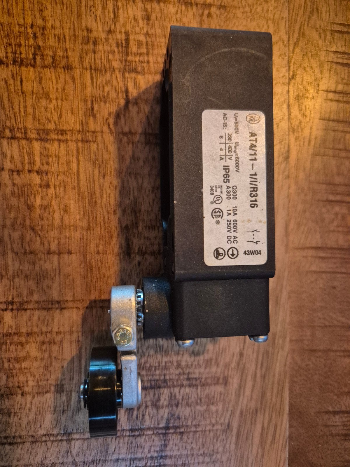 Eaton Moeller AT4/11-1/I/R316 Eindschakelaar, Ophalen of Verzenden, Zo goed als nieuw, Eaton, Schakelaar