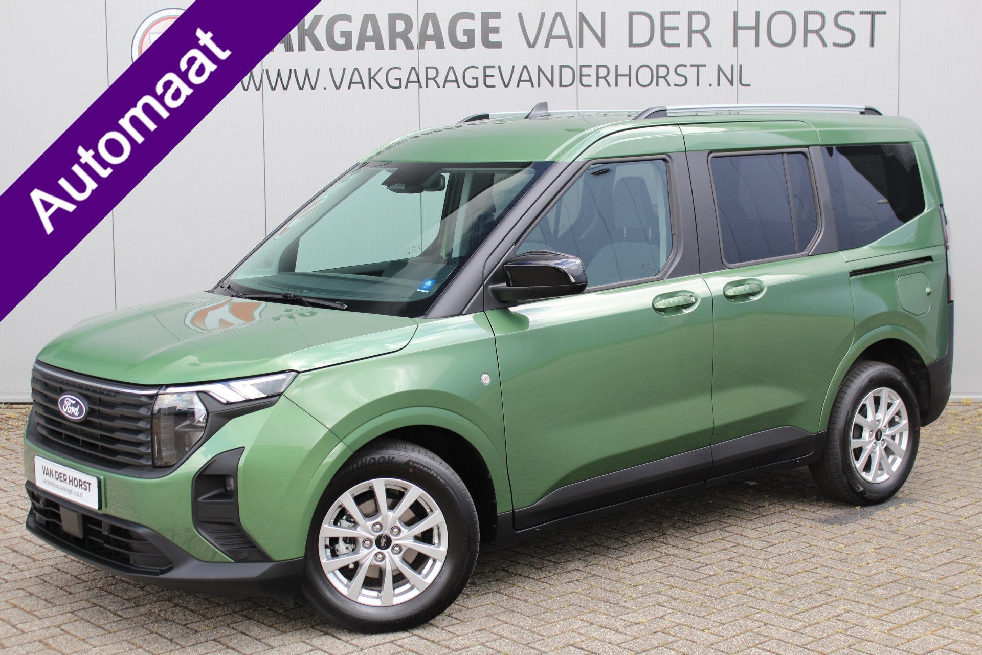 Ford Tourneo Courier 1.0-125pk Titanium AUTOMAAT ! UNIEKE Fo, Auto's, Ford, 12 maanden, 101 pk, Gebruikt, Bedrijf