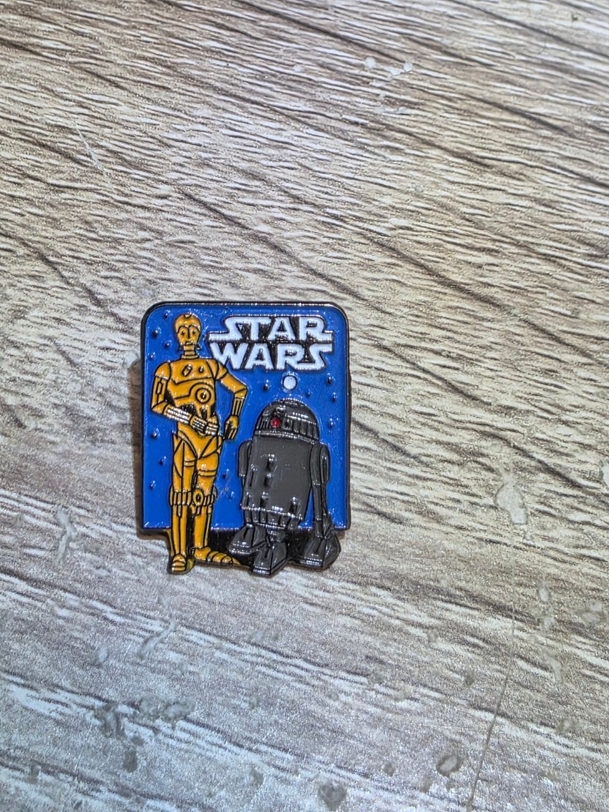 Vintage Star Wars Pin - C-3PO & R2-D2 (LFL 1993), Verzamelen, Star Wars, Ophalen of Verzenden, Gebruikt, Actiefiguurtje