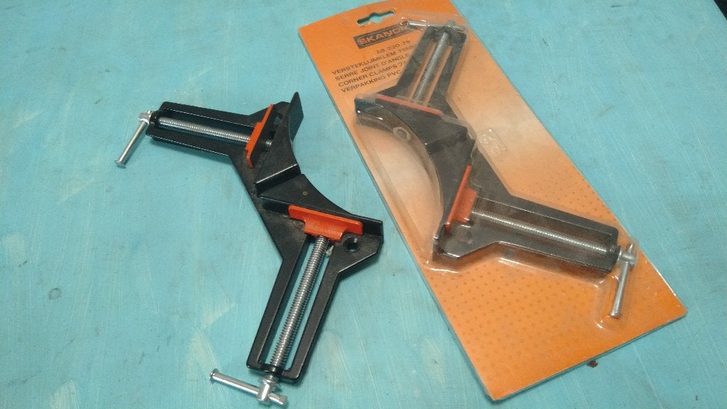 2x Verstek lijmklemmen, Doe-het-zelf en Verbouw, Gereedschap | Handgereedschap, Ophalen, Zo goed als nieuw, Klem