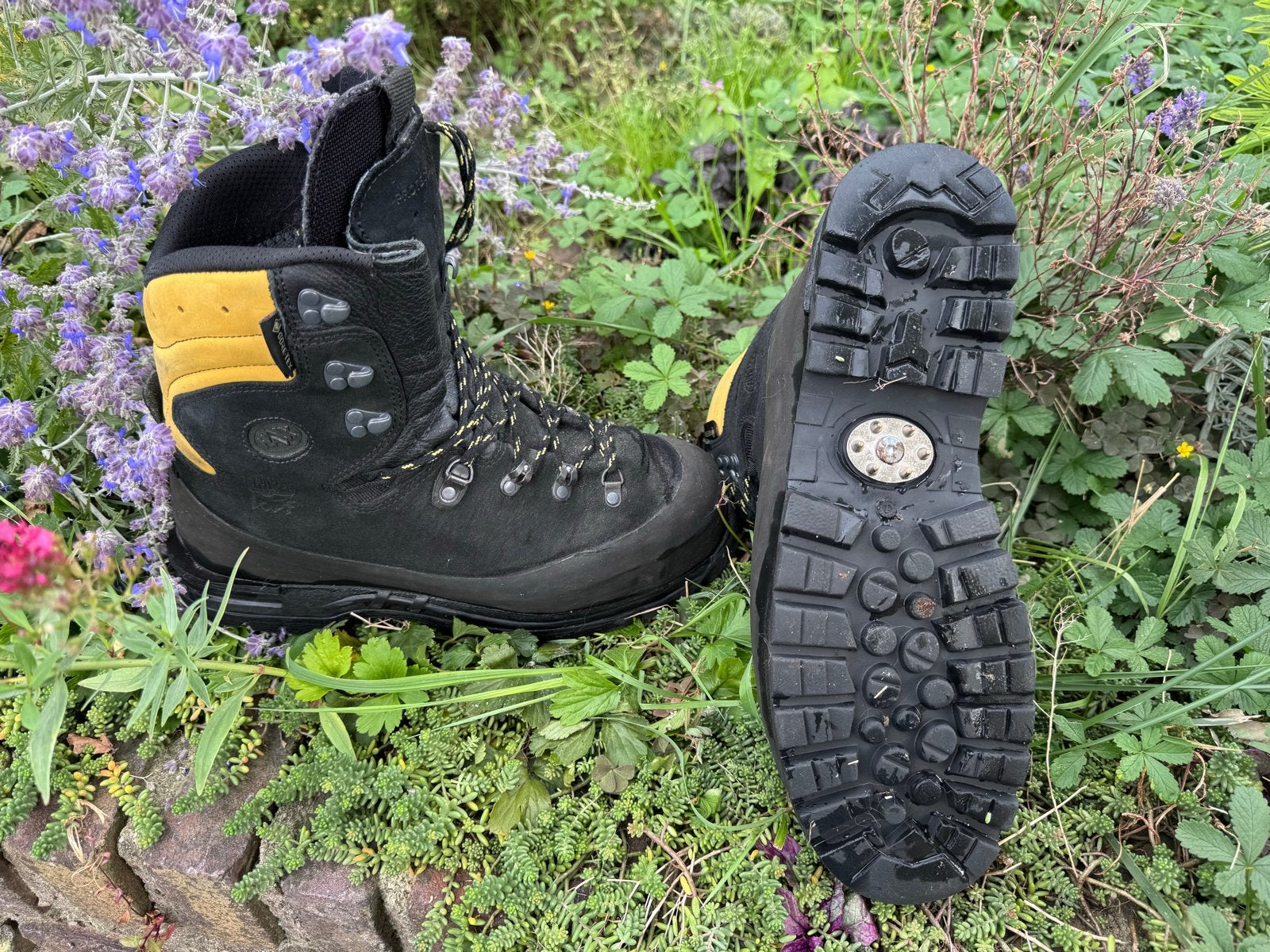 Haix Protector Alpin bosbouw werkschoenen Gore-Tex maat 45, Ophalen of Verzenden, Zo goed als nieuw