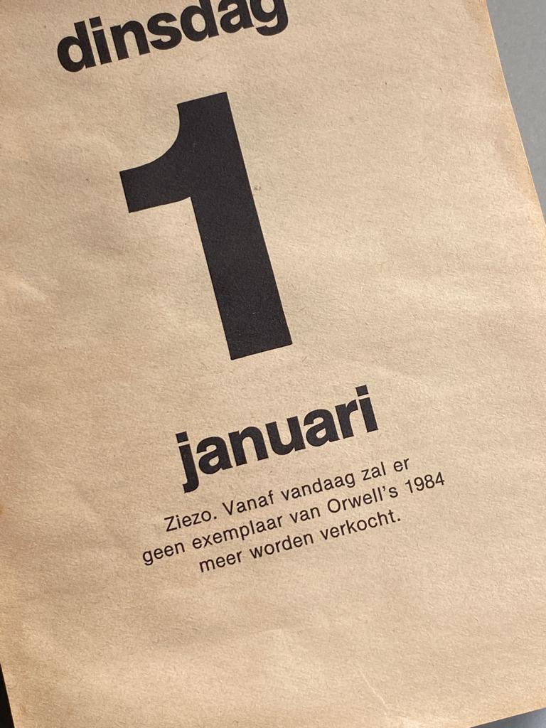 De Bescheurkalender 1985 Van Kooten & De Bie, Boeken, Humor, Ophalen of Verzenden, Gelezen, Overige typen