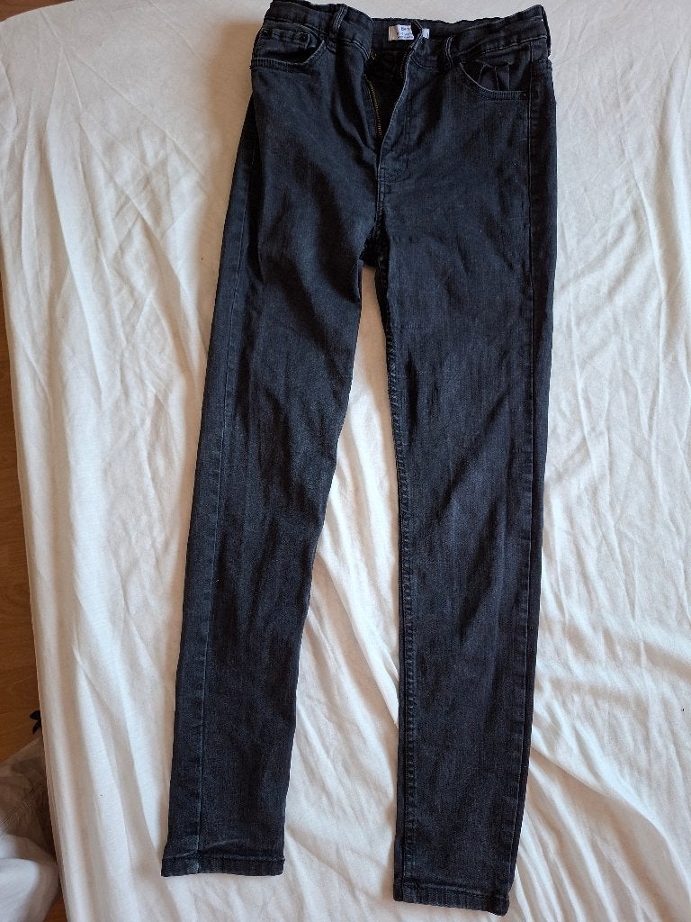 zwarte spijkerbroek Bershka maat 40, Kleding | Dames, Spijkerbroeken en Jeans, Ophalen, Gedragen, Zwart, W30 - W32 (confectie 38/40)