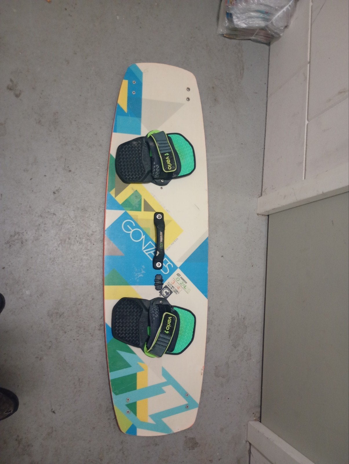 Gonzales Wakeboard met bindingen, Ophalen of Verzenden, Gebruikt, Board