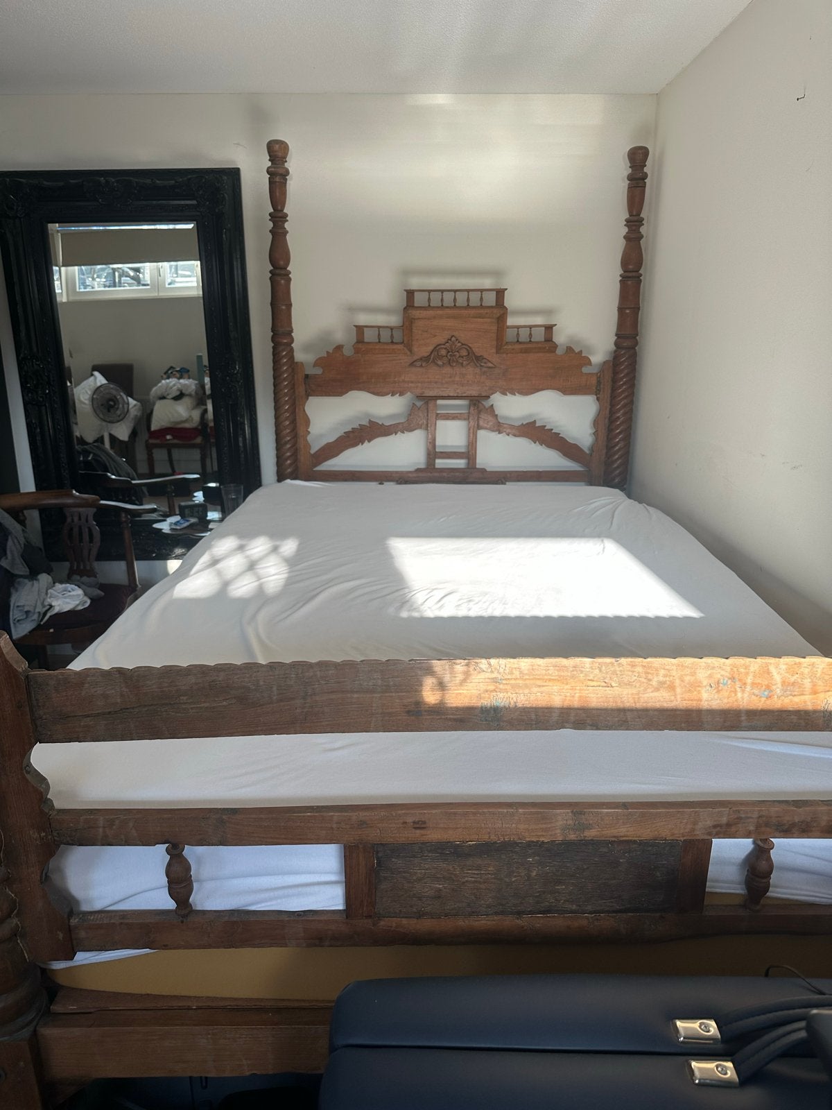 Balinees Hardhouten Bed - Uniek en Handgesneden, Ophalen
