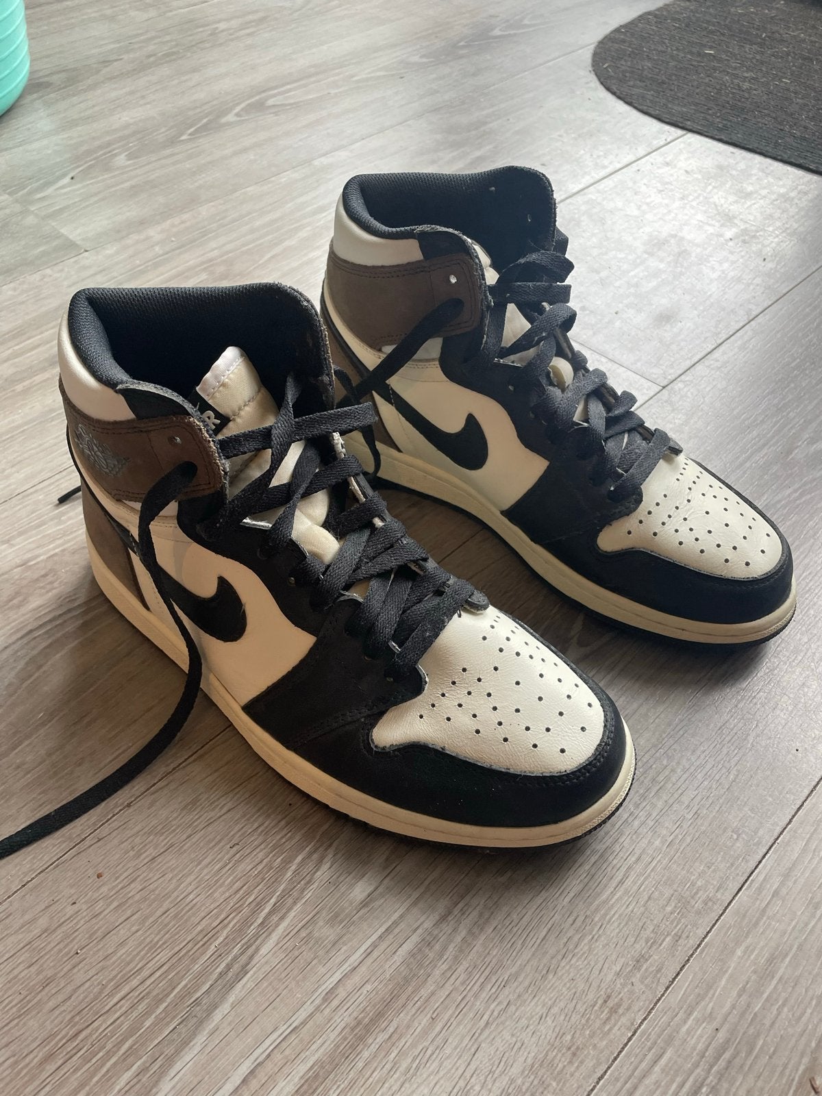 Nike Air Jordan 1 High OG Dark Mocha - Maat 40, Kleding | Heren, Bruin, Ophalen of Verzenden, Sneakers of Gympen, Zo goed als nieuw