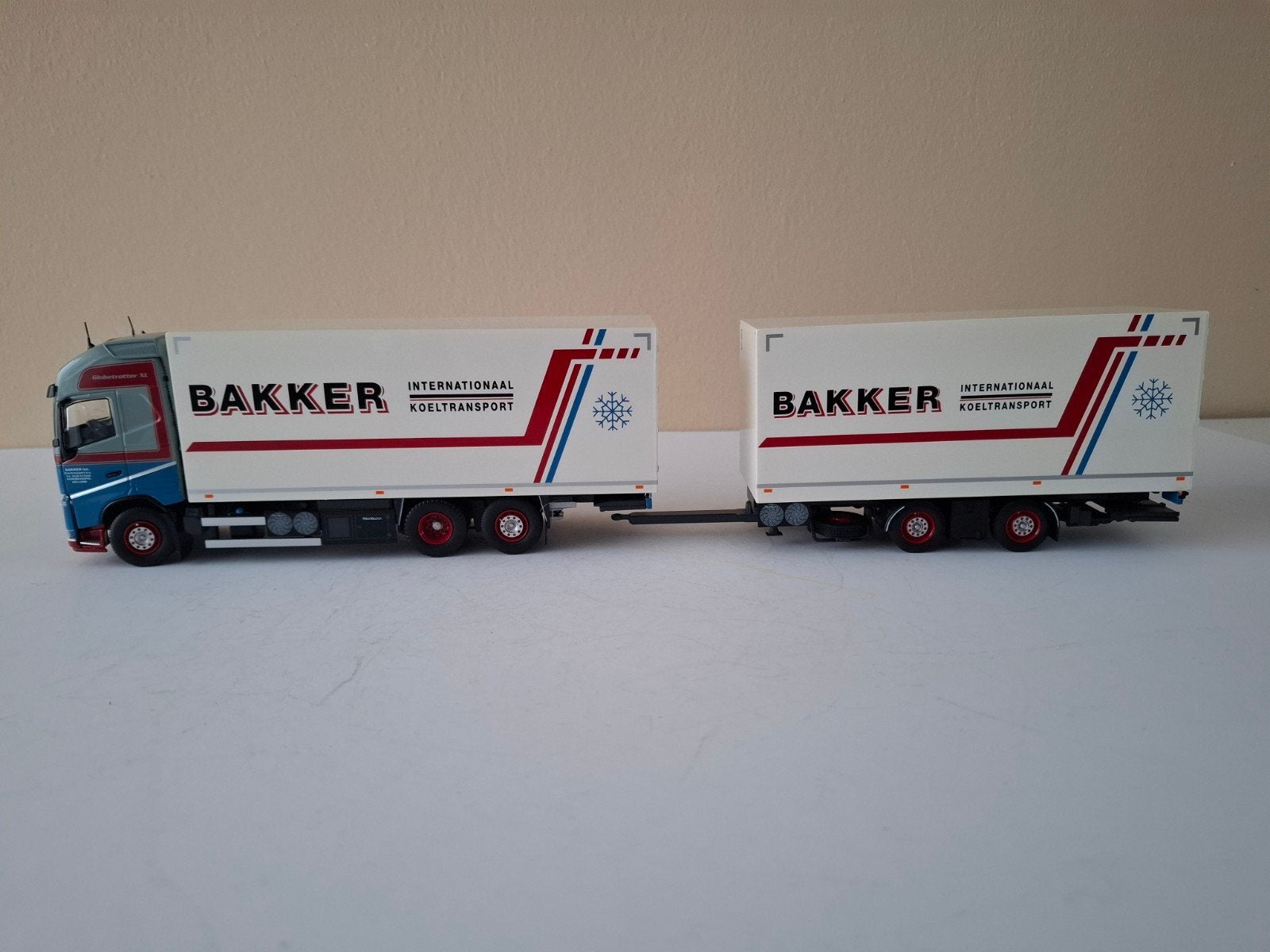 Volvo FH met wipcar  Bakker Internationa Bovenkarspel Tekno, Ophalen of Verzenden, Nieuw, Bus of Vrachtwagen, Tekno